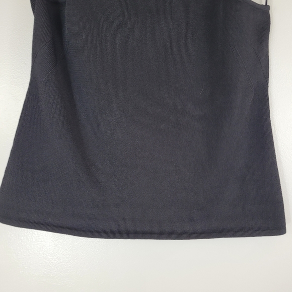 RACHEL ROY COLLECTION black thick stretchy slimming cropped 'V' back tank - Picture 3 of 8